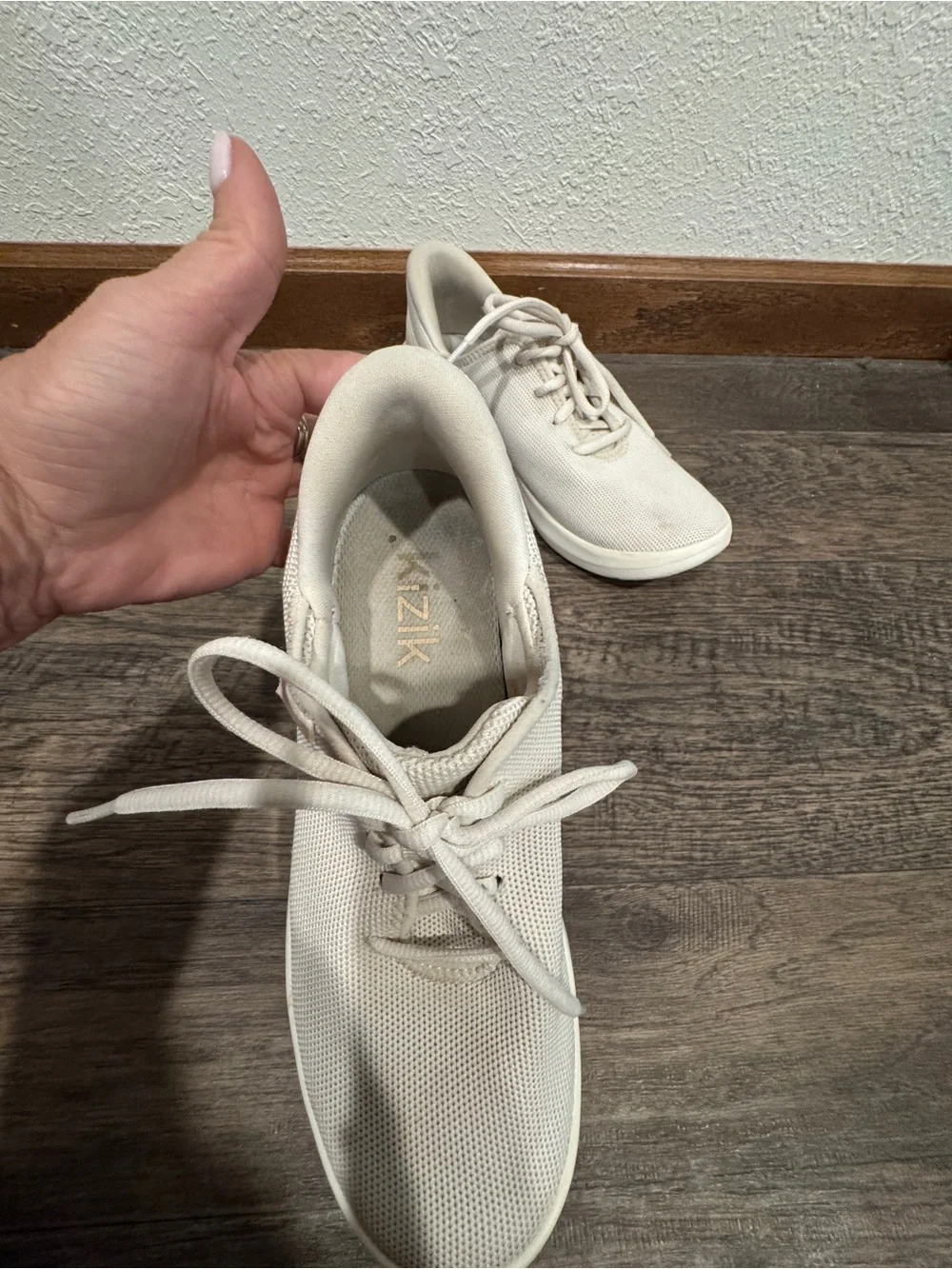 Kizik lace up